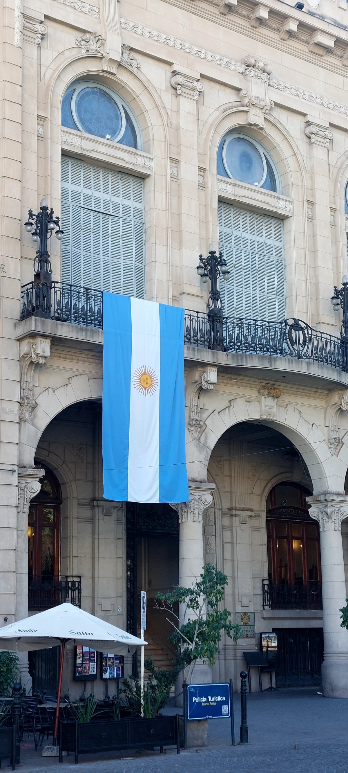 ARGENTINA – Fuga dalle&nbsp;salite